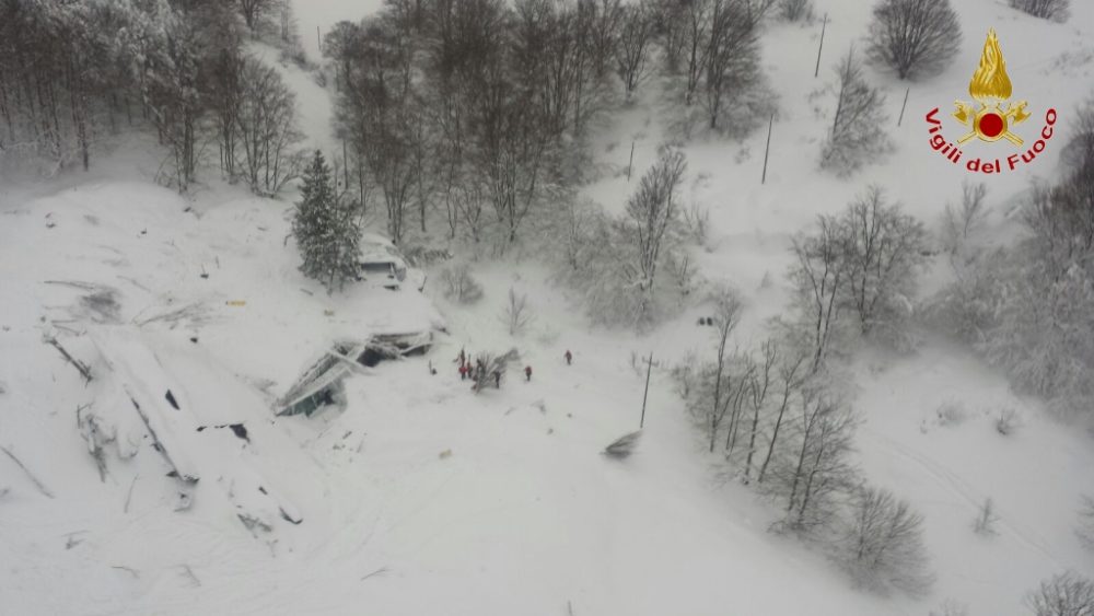 Hotel Rigopiano, identificati i due morti: Alessandro Giancaterino e Gabriele D’Angelo