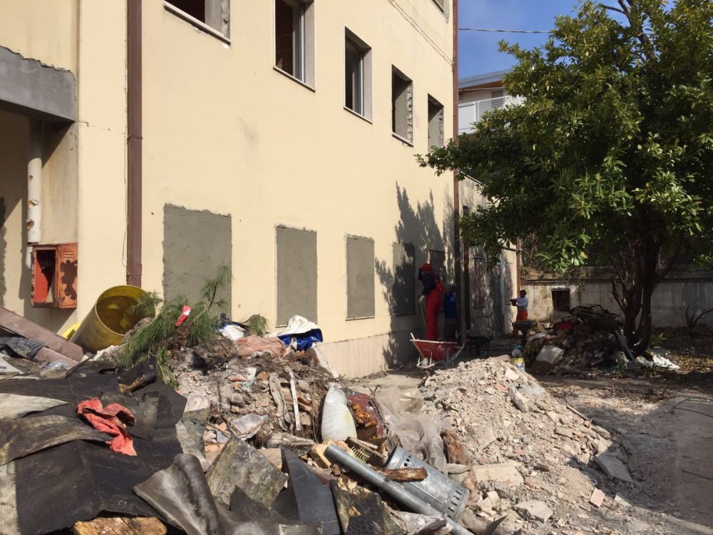 Pescara, messa in sicurezza della ex casa di riposo in via Arapietra /FOTO