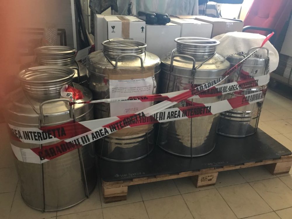 Penne, 23 quintali di olio d’oliva non tracciato sequestrati dai Carabinieri
