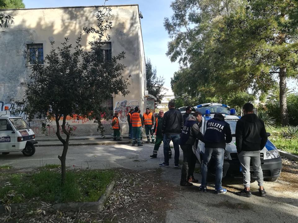 Blitz anti degrado a Pescara, sgomberato l’ex Enaip /FOTO
