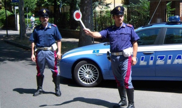 Pescara: entra contromano sull’asse attrezzato, tre feriti