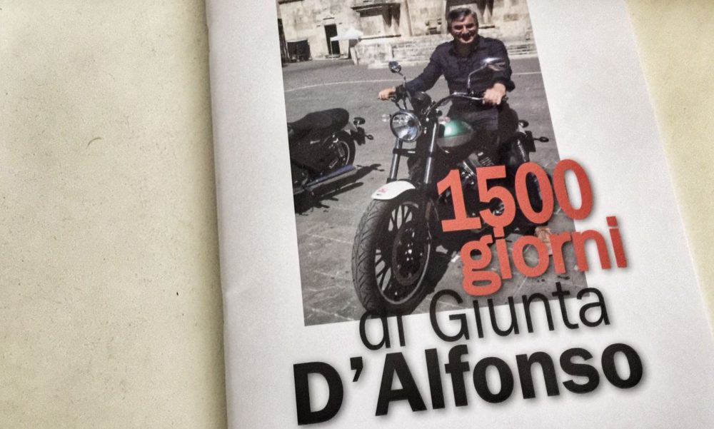 D’Alfonso fa il martire: “Doppia attività con grande fatica fisica”. In un libro i numeri del ‘sacrificio’
