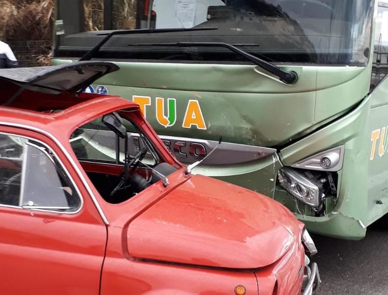 San Vito, incidente tra un bus e un’auto sulla Ss 16: un morto